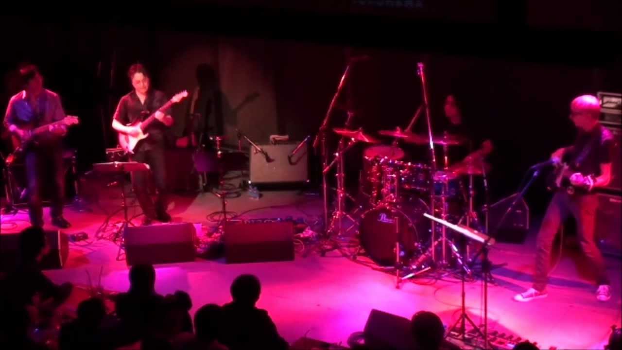 Just Groove Me / NY-based Japanese drummer Takanori Niida, Will Lee, Tomo Fujita, Takashi Yofu