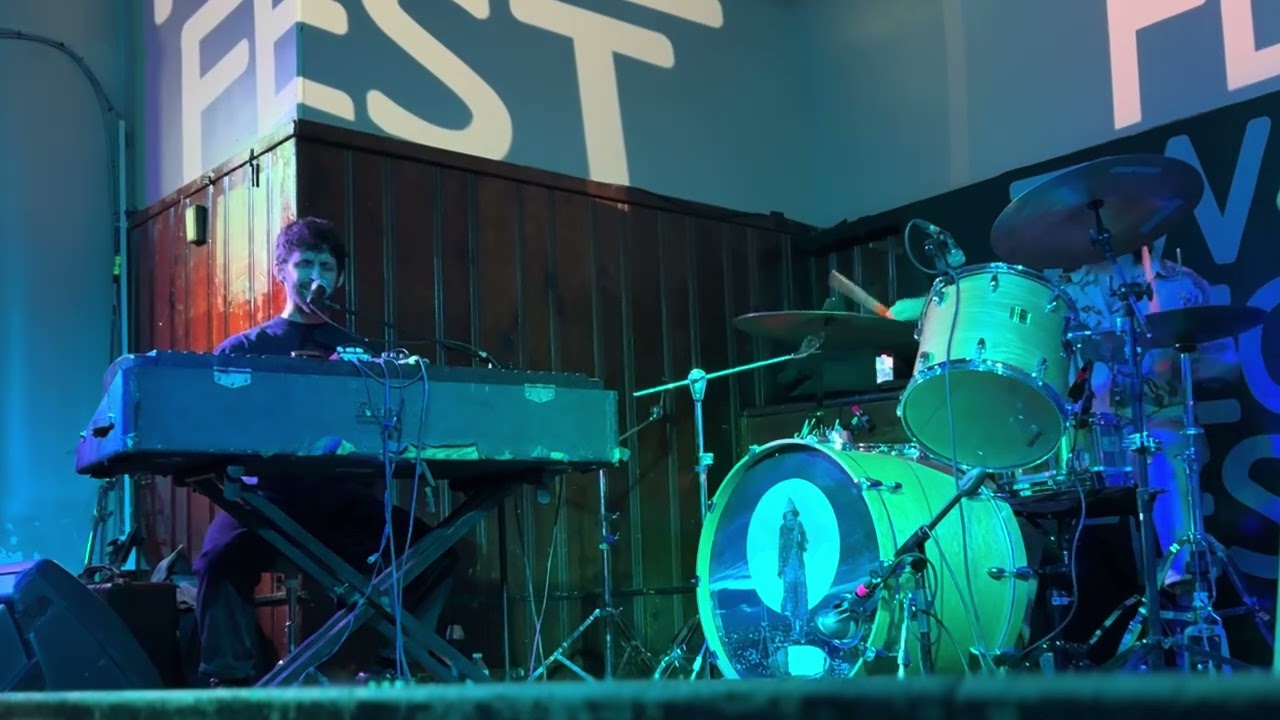 gun itt — Live (TWO PIECE FEST)