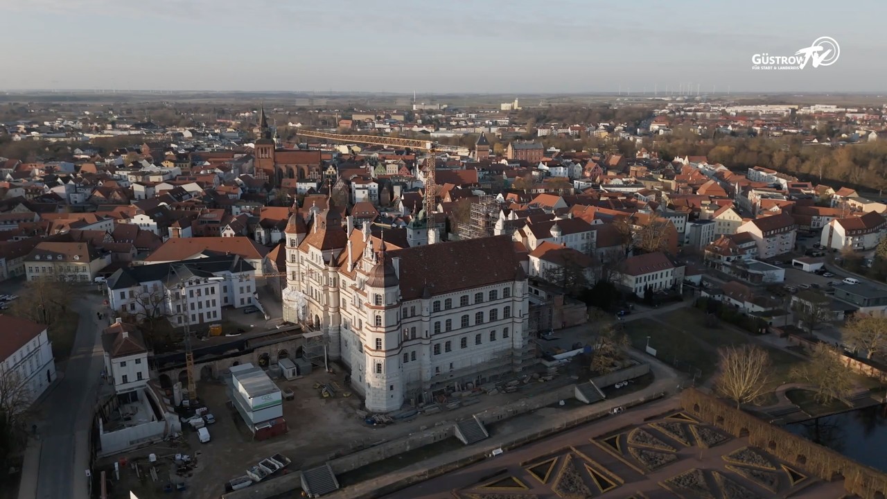 Rundgang Schloss Güstrow, Aktuelle Baustellenbesichtigung mit Christoph Heyn