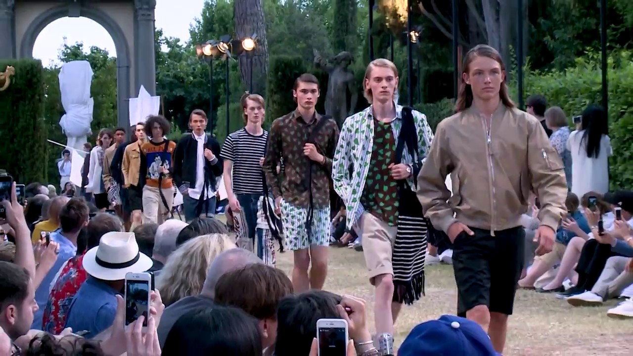 JW Anderson Spring Summer 2018 Men's Show - Pitti Uomo