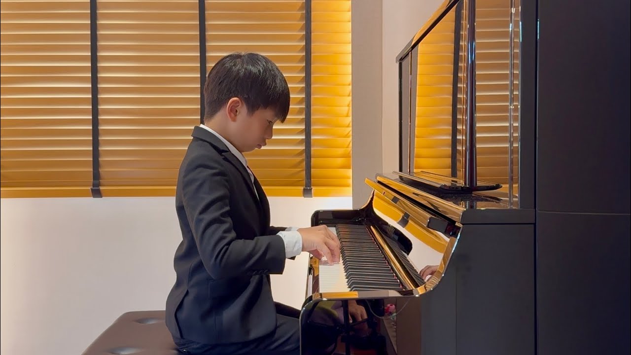 Beethoven : Rondo in C Major, Op. 51, No. 01 | Nateepat Weesuwan
