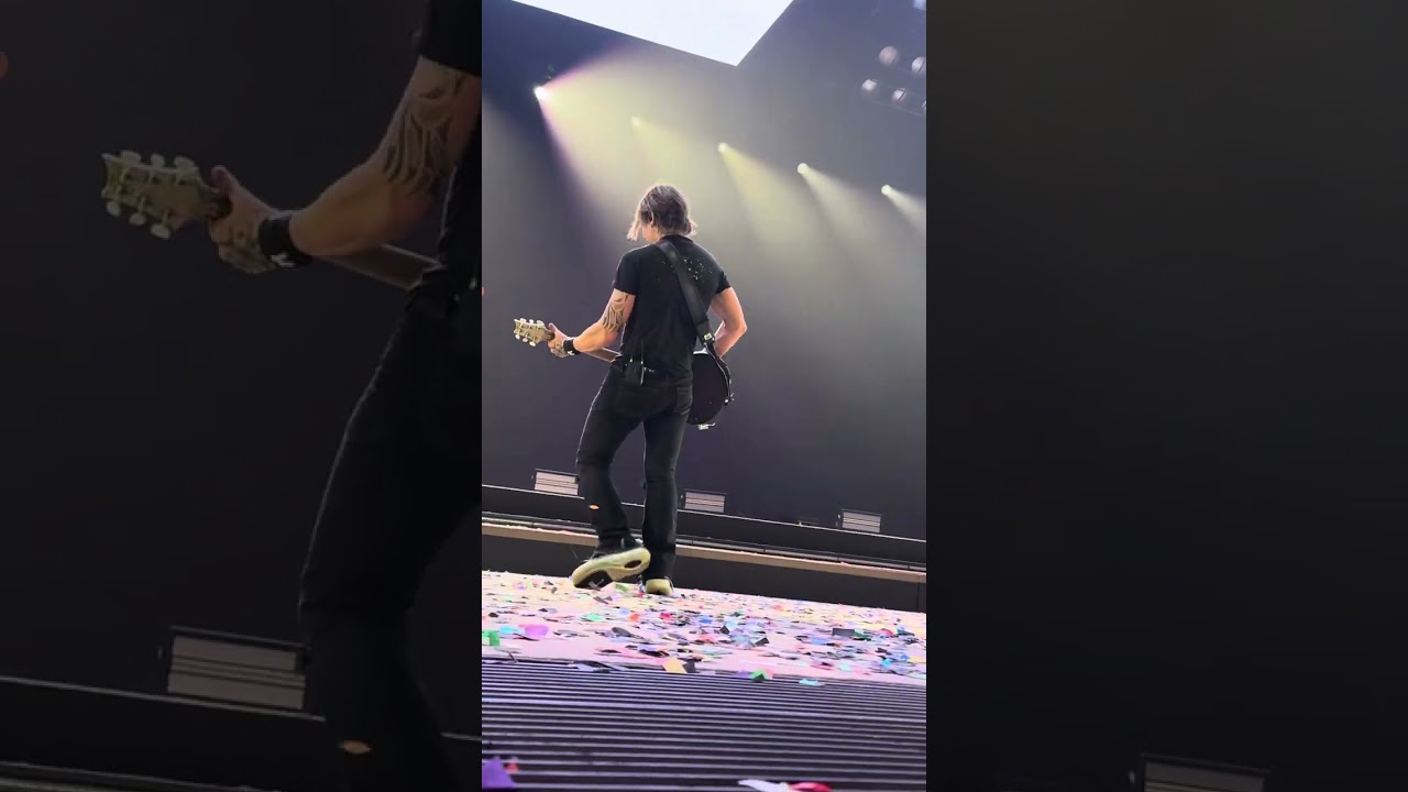 Keith Urban HIGH in Vegas 2/15/25