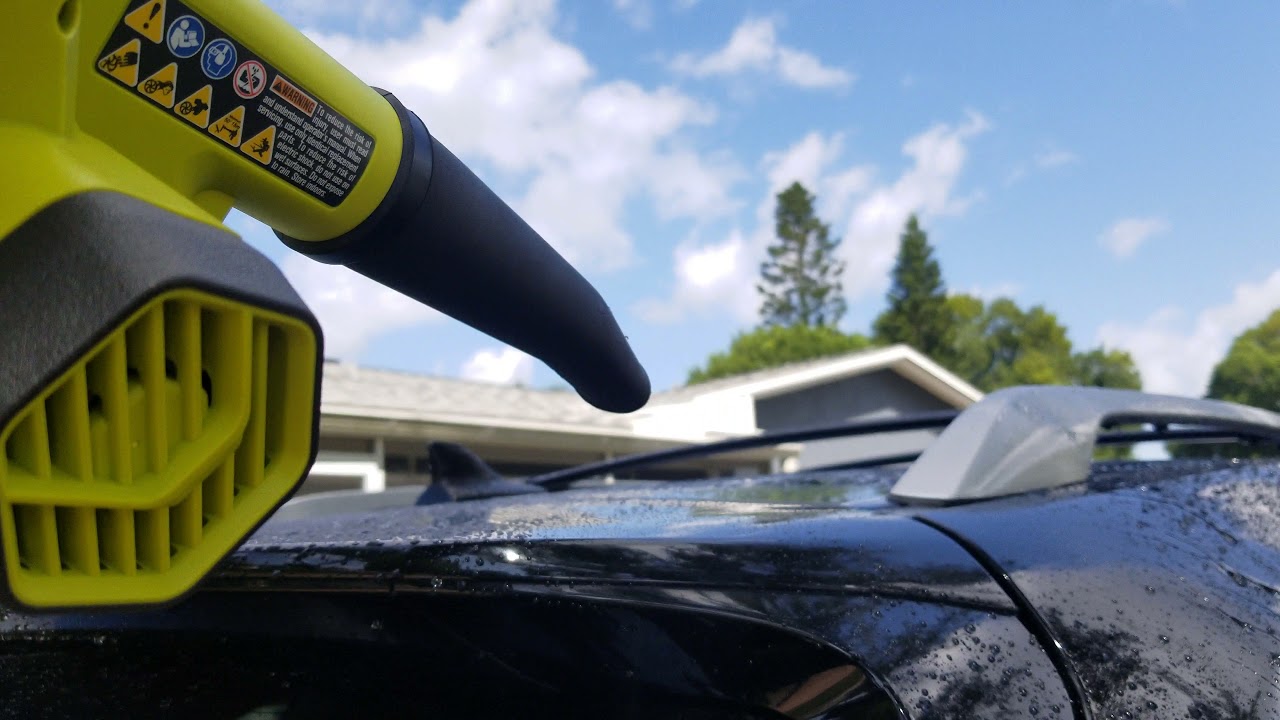 Dry a car with the Ryobi Workshop Blower
