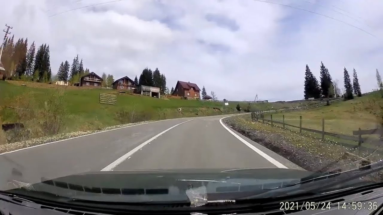 Дорога от Буковеля до с. Ясиня. Карпаты/The road from Bukovel to the village. Yasinya.