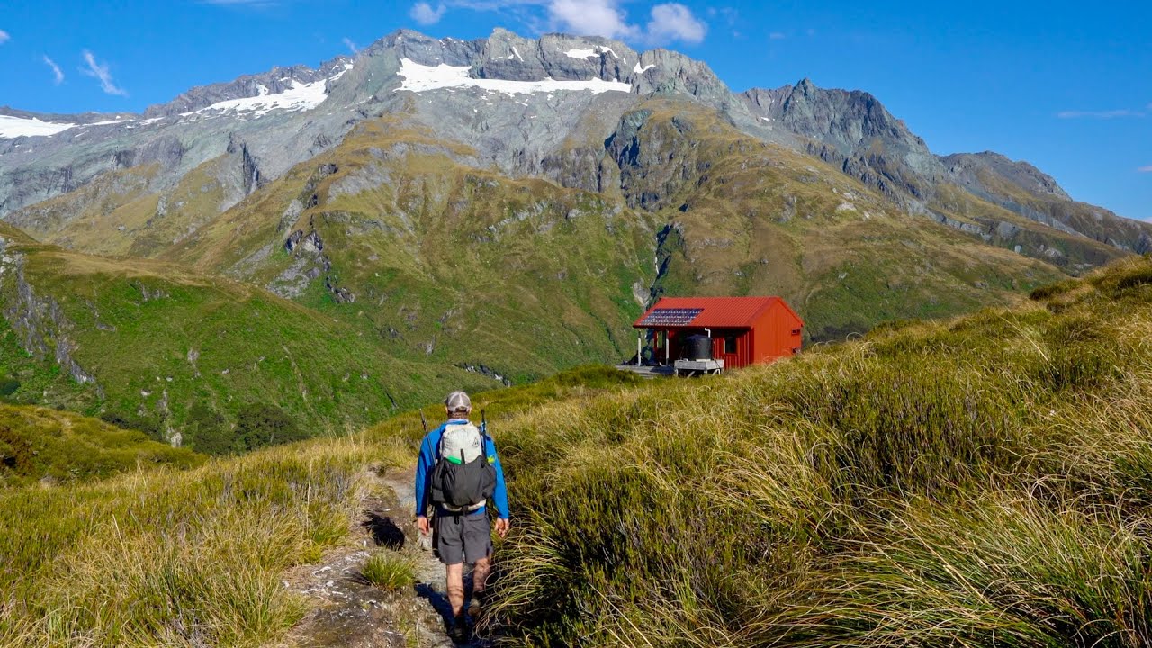 Liverpool Hut Solo- New Zealand 4k