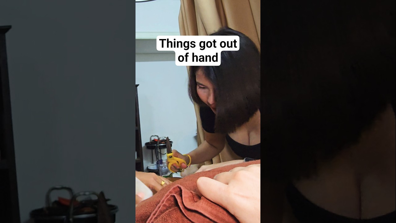 Things got a hairy. Your subscribe 🔔 bell on? #waxing #ladybarber #femalebarber #barbershop #pattaya