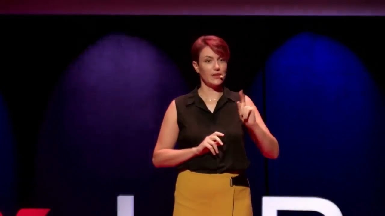 Les photons, messagers de l'espace | Lucie Leboulleux | TEDxLaRochelle