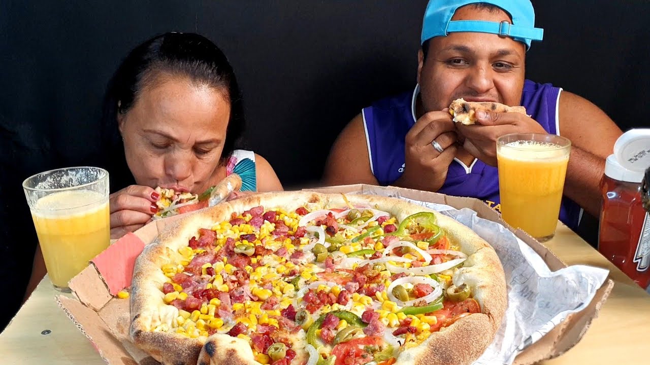 JULGUEI A PIZZA PELA APARÊNCIA E ME ARREPENDI !!!!