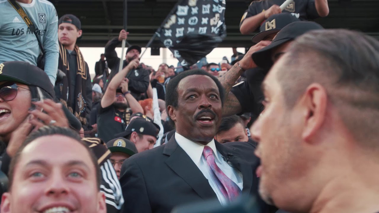 Los Angeles Sports Icon Jim Hill Meets The 3252!