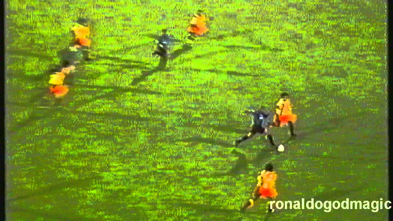 97/98 Away Ronaldo vs Lecce