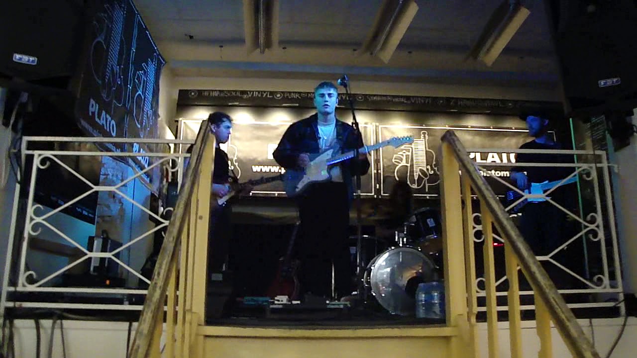 Sam Fender live All is on my side @ Eurosonic Plato Groningen Holland 19-01-2018