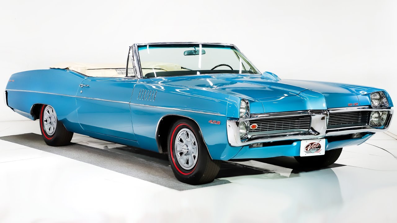 1967 Pontiac Catalina 2+2 for sale at Volo Auto Museum (V21344)