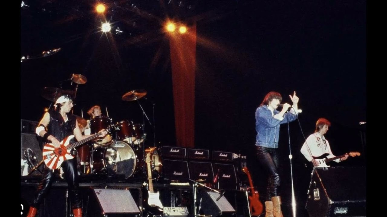 Popstar (Audio) ~ The Pretenders ~ Fantasy Studios, Berkeley, CA ~ 7/15/1999