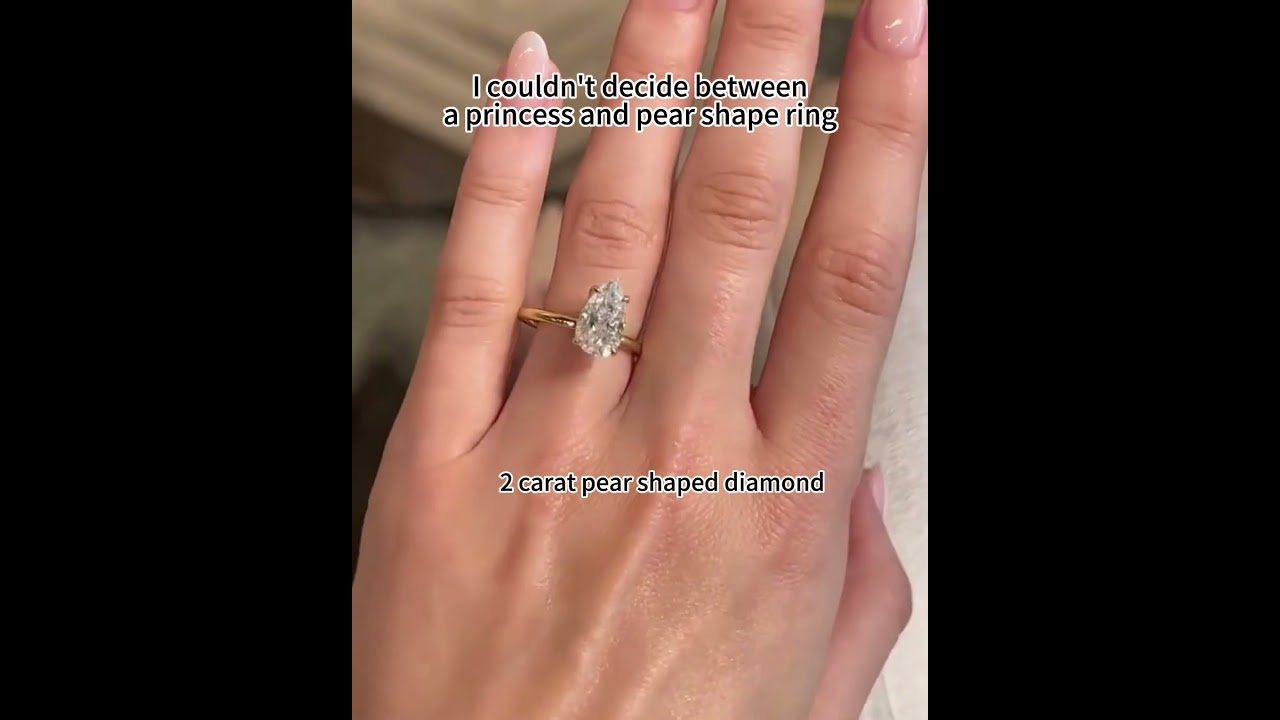 Do you like this two-stone diamond ring? Pear-cut diamond and Princess-cut diamond