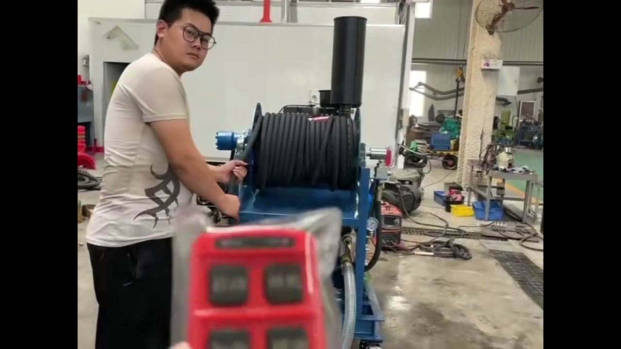 Remote control sewer drain cleaning machine#sewerjetter #sewercleaning #draincleaning  #waterjetting