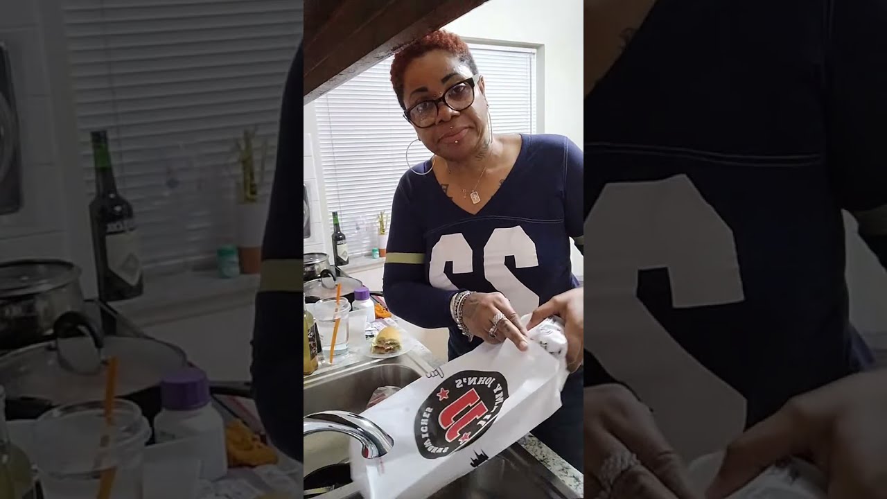 Exotic ASMR в прямом эфире! Готовим и делаем обзор сэндвича с тунцом от Jimmy John's 😐