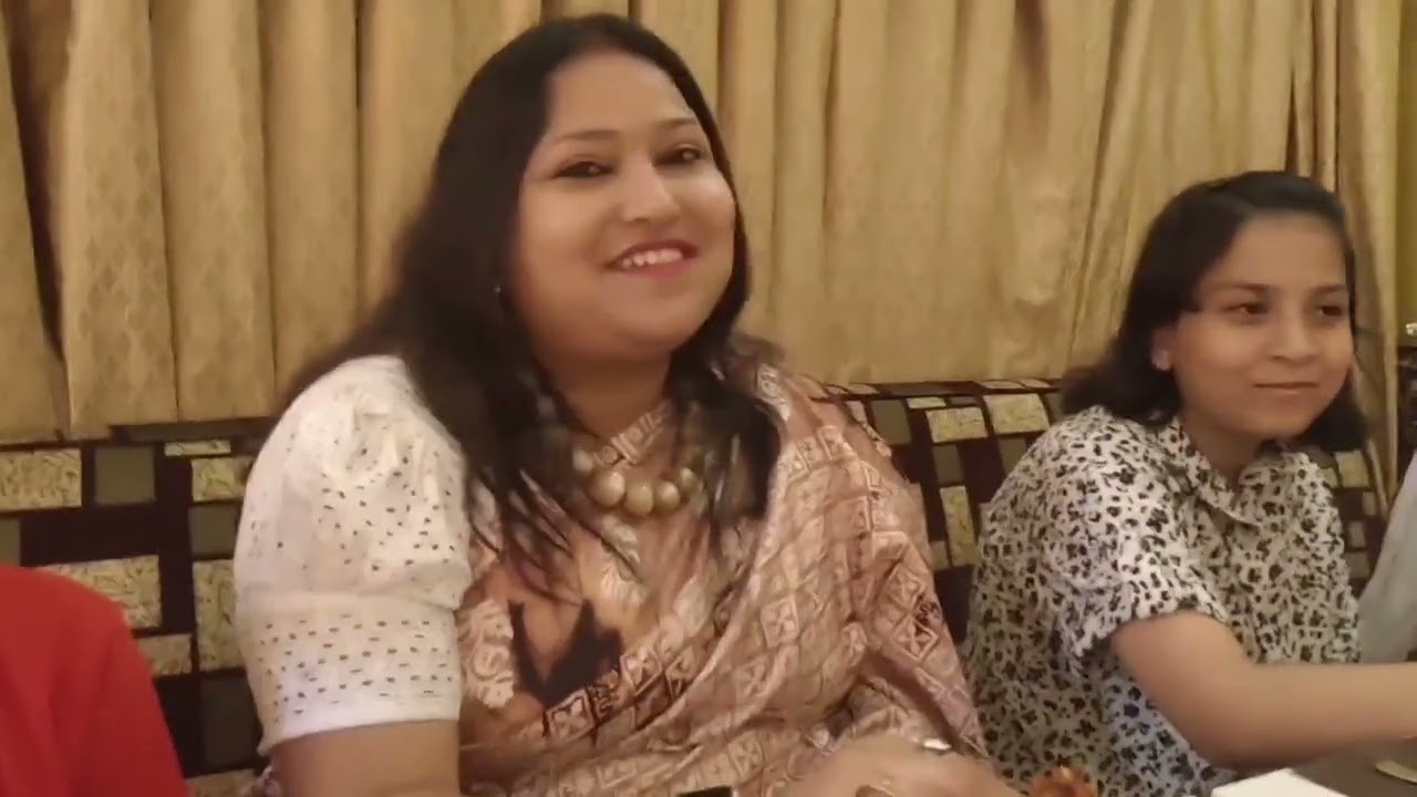 Bondhura mile berrakpur restaurant a aj jomiya#status #bithisoutlook #bengali vlog 