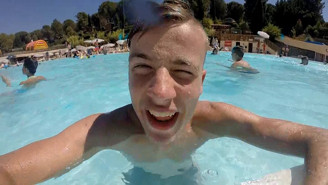 Frankrijk 2016 || Camping Capfun #11 - Timo laten schrikken || RENS VIDEO'S