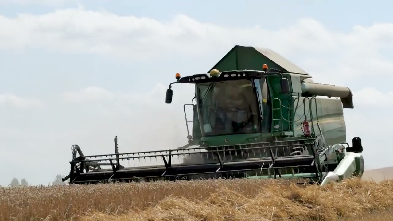 John Deere T550 w akcji na polu! 🚜