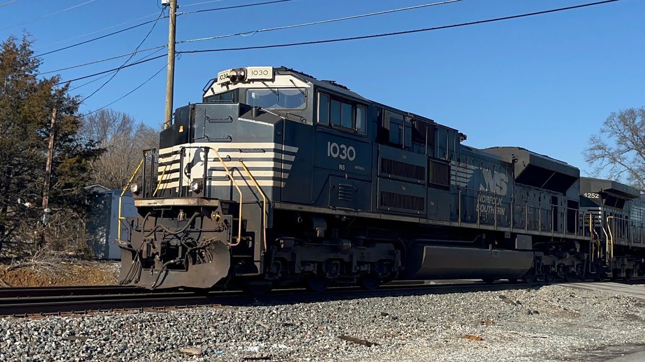 NS 289 with heritage unit 1030?