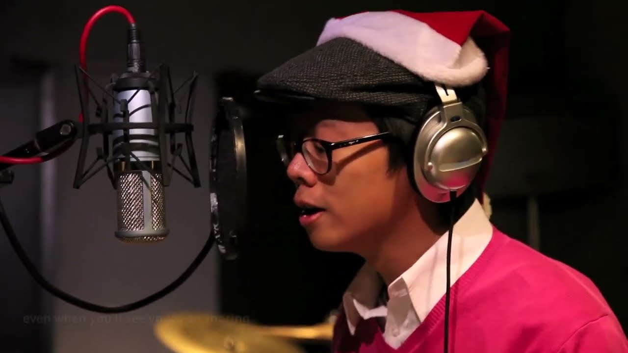 DigitalRev TV - Merry Bokehlicious Christmas Song (2010)