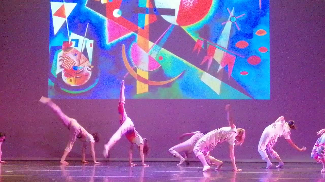 Kandinski 2019