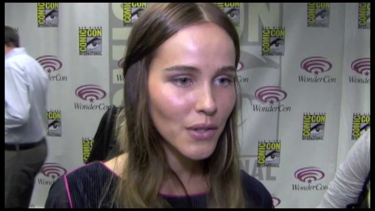 Isabel Lucas Interview - Immortals