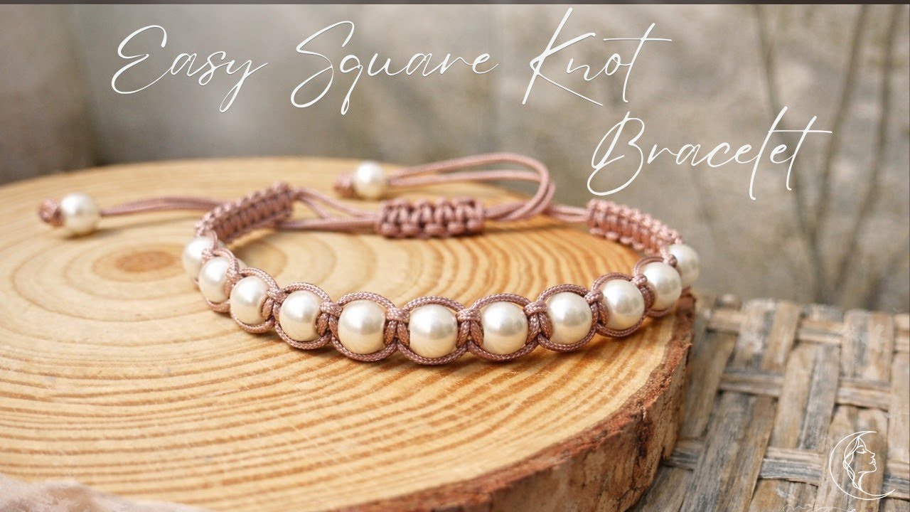 Easy Square Knot Macrame Bracelet - Beginner Tutorial 