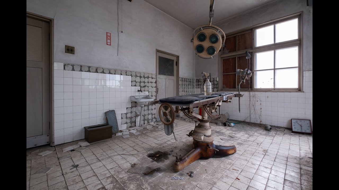 Abandoned Android Clinic and an old japanese train