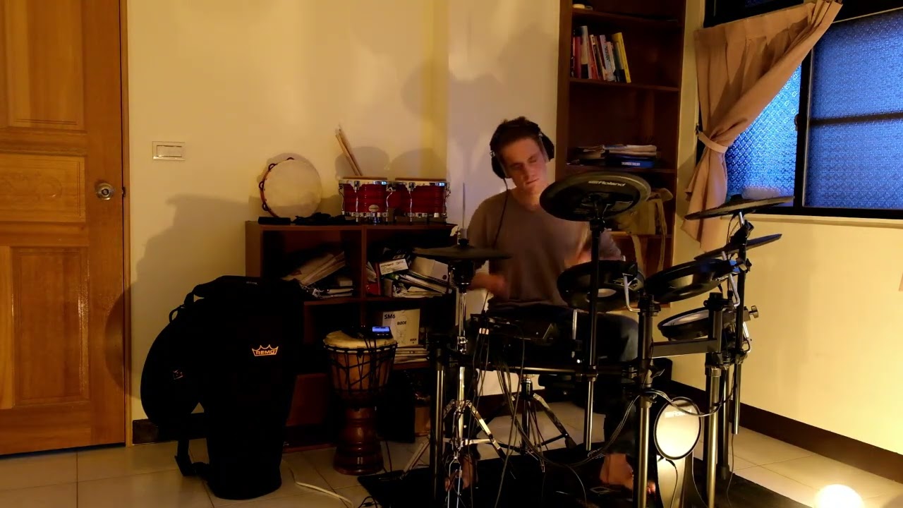 陳忻玥 Vicky Chen - 煙幕 Smokescreen - Interpretation with drums