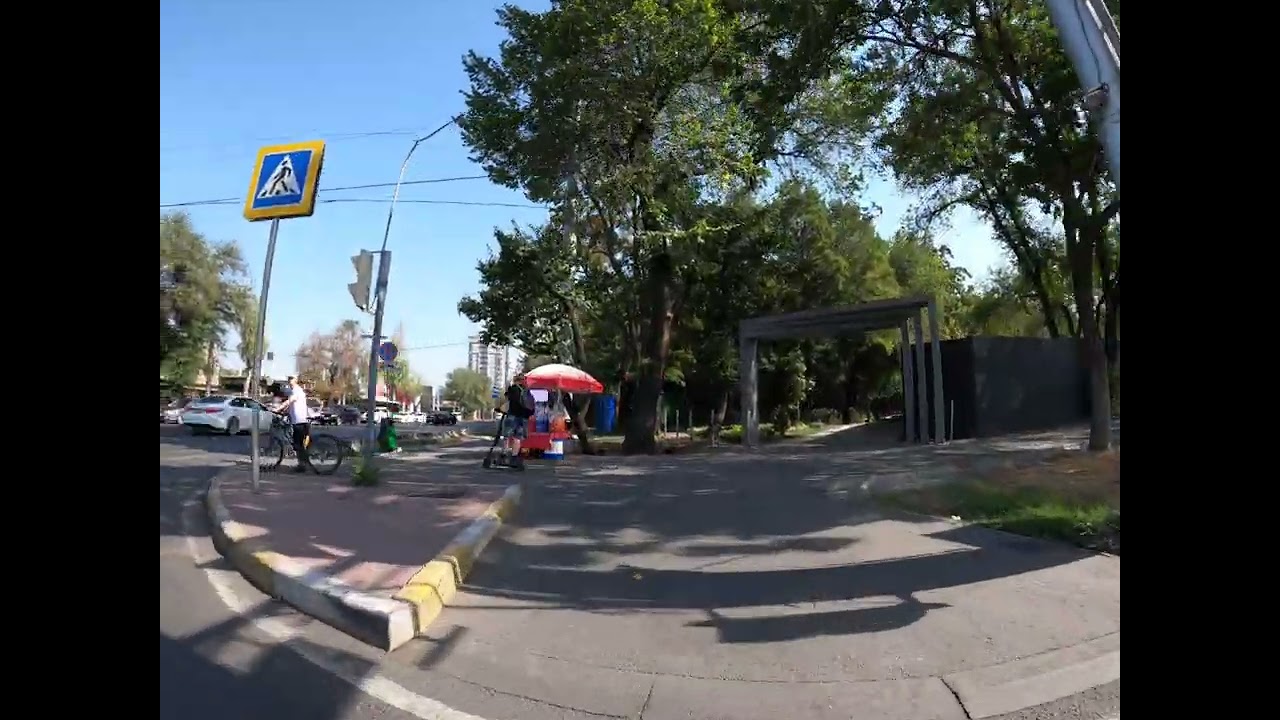 16.08.25 Бишкек. Ахунбаева - Байтик Баатыра - магазин 