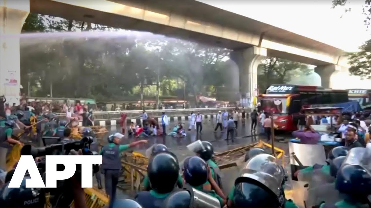Chaos in Dhaka: Police and Teachers Clash Over Pay Hike &ndash; Dozens Hurt | APT