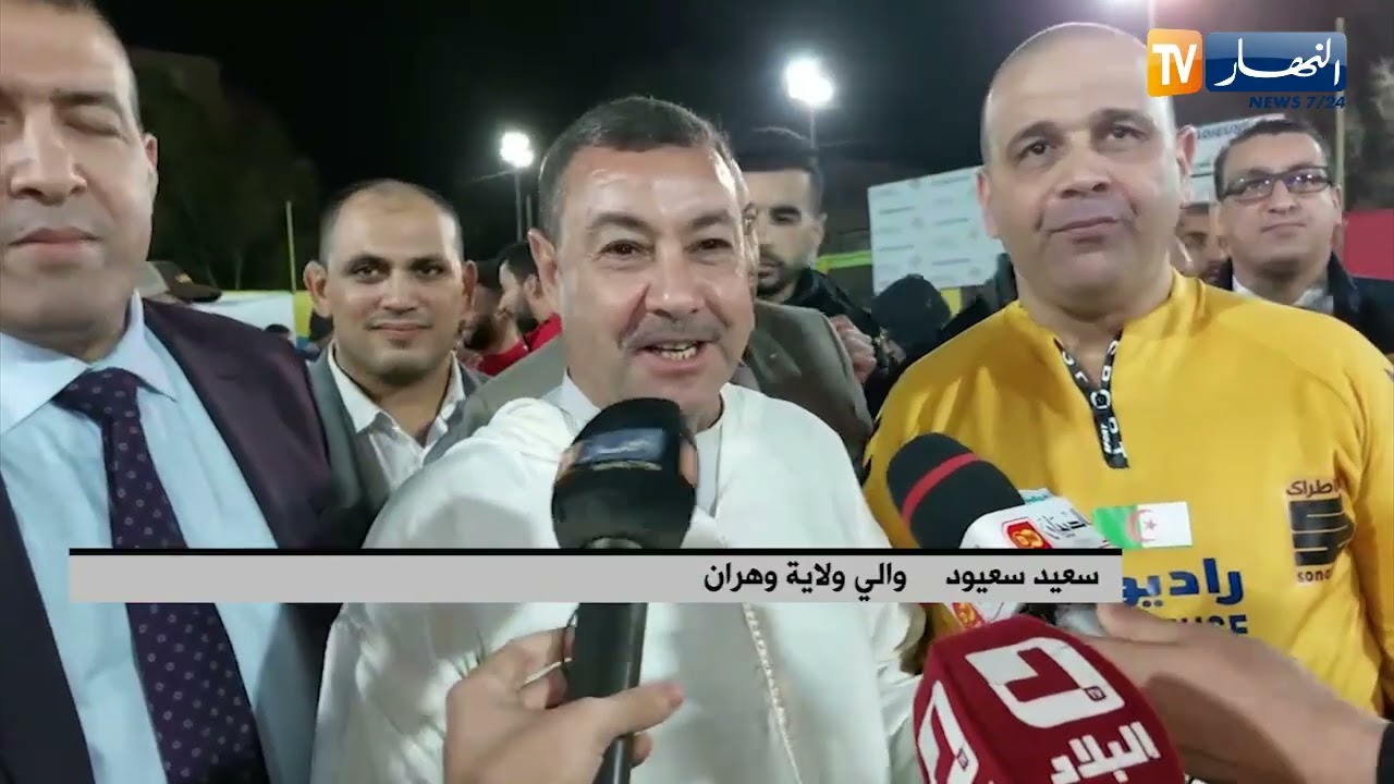 تتويج حي الحمري في نهائي رمضان فوت وهران للراديوز