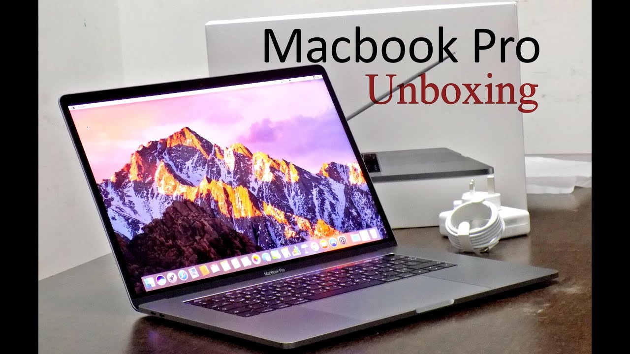 Macbook Pro 2017 15'' Unboxing فتح كمبيوتر ابل ماك بوك الجديد ومراجعة  اولية له