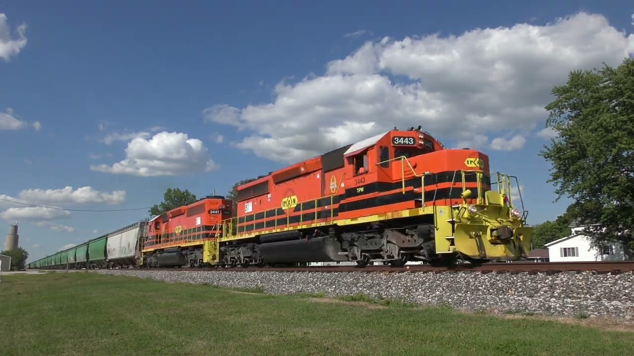 Labor Day 2025 weekend trains on the Toledo,Peoria,and Western 