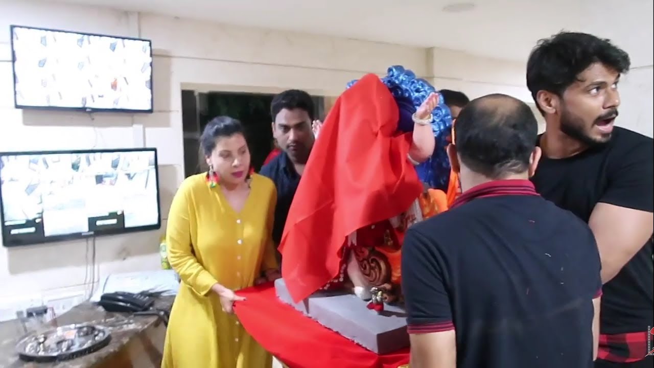 Why To Cover Ganpati's Face before Bringing Him Home ? | SS vlogs :-)
