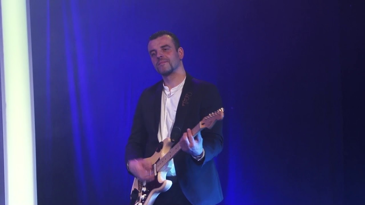 MAJKL KARADAKOVSKI & FEEDBACK BAND - ZEJTIN ORO