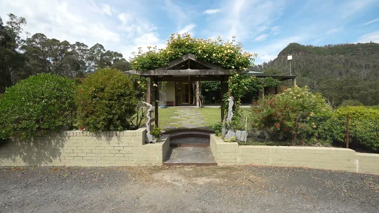 788 Bugong Road, Budgong