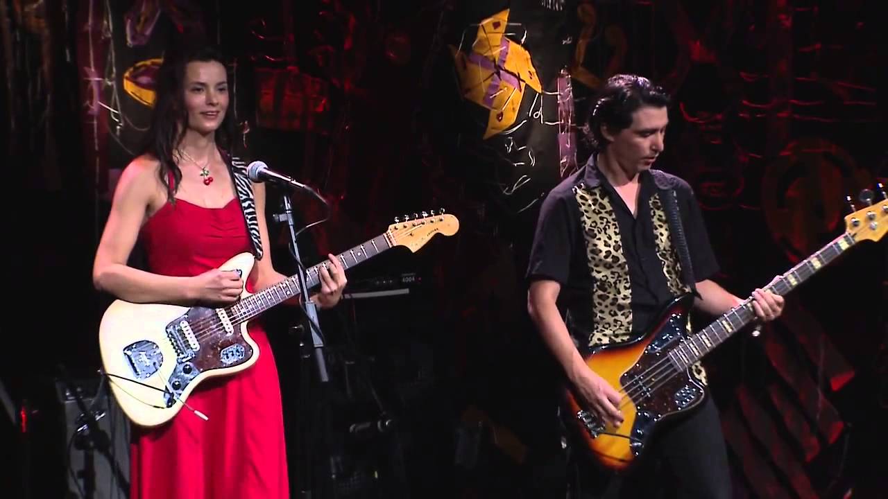 Los Twang Marvels - Virgenes del Sol, Tema Peruano Audio HD