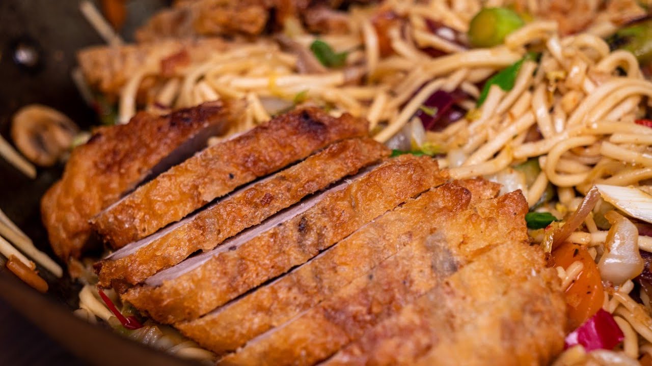 Knusprige Entenbrust / Asiatischer Art mit Wok Nudeln vom Tevex 10,5 Kw Gasbrenner. Asiatischer Food