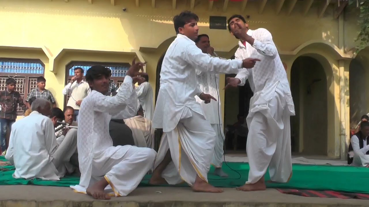 Bhajan Kirtan in Moloni !!भजन कीर्तन गाँव मोलोनी भरतपुर👌..भव्य प्रस्तुति