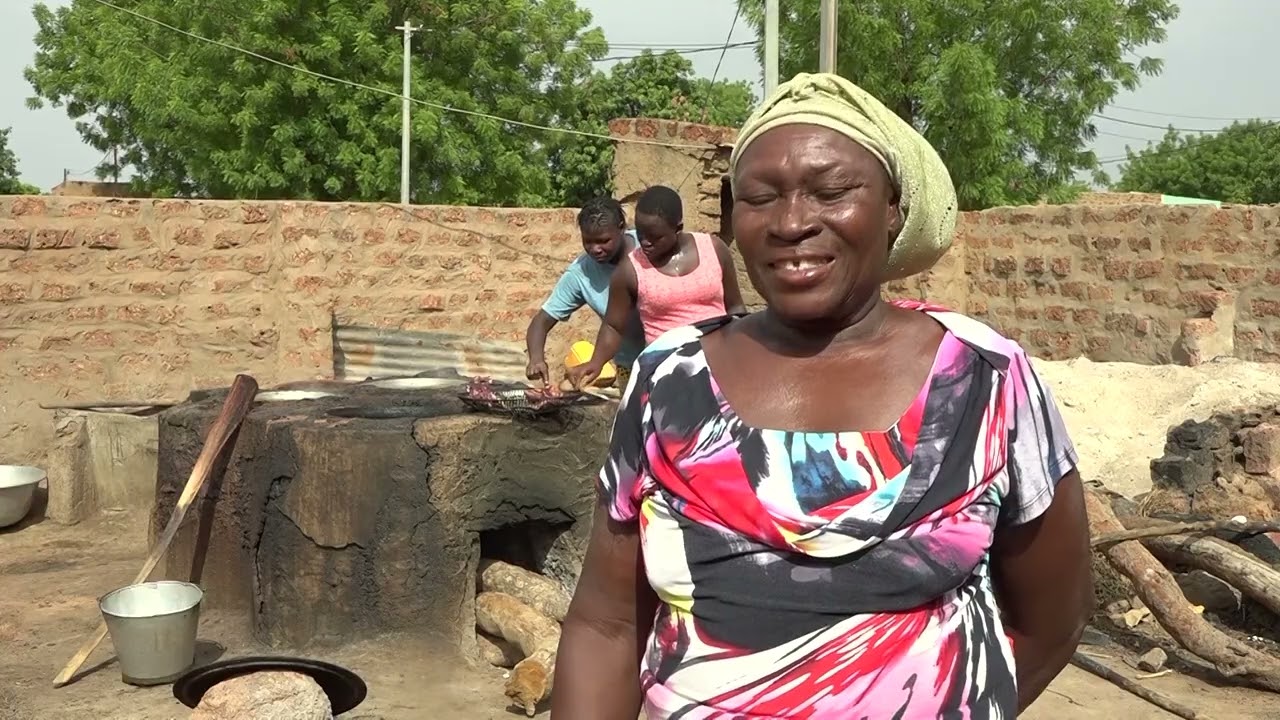 Une semaine à Dédougou :  le « Yanmou », une bière locale importante dans la société Bwa