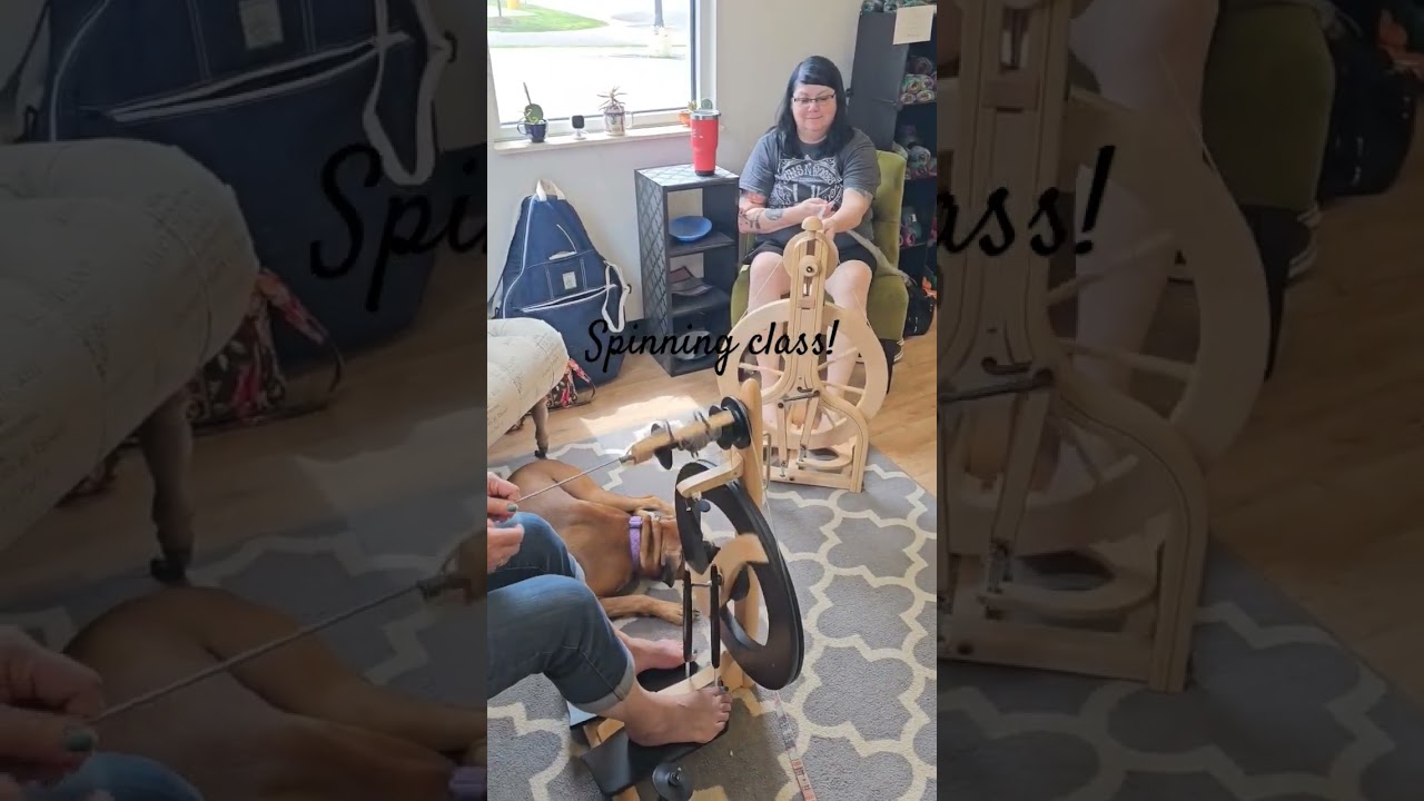 Full spinning class on Sunday.  #spinningfiber #spinningwheel #fiberfun #weaveandwobble