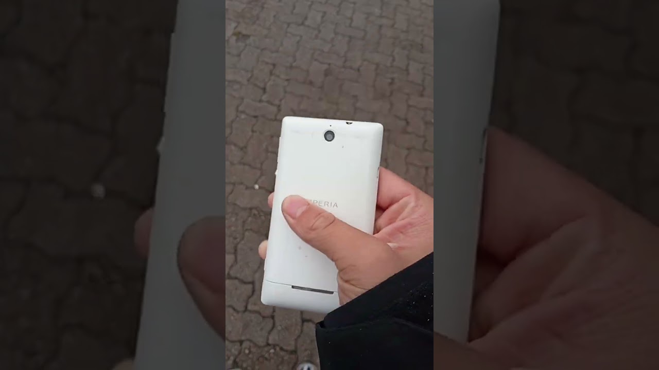 nouvelle téléphone dans ma collection: 2eme Sony Xperia E C1505