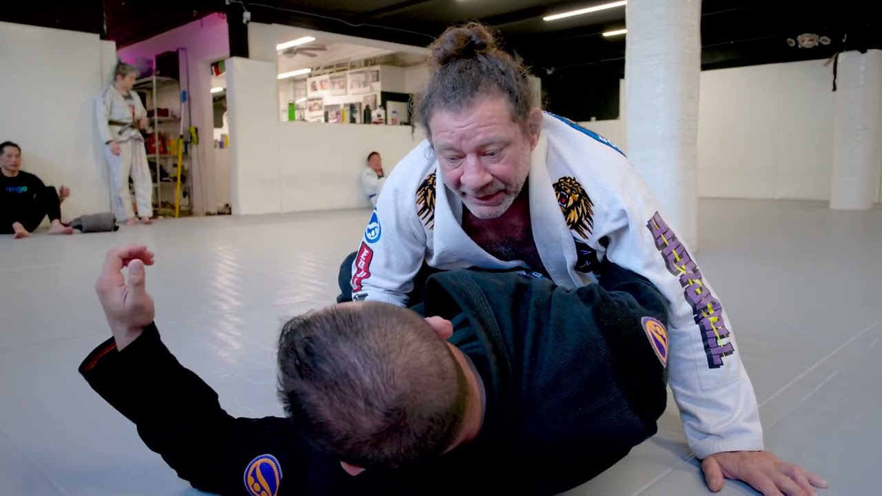 Kurt Osiander's Move of the Week - Butterfly Sweep Variation