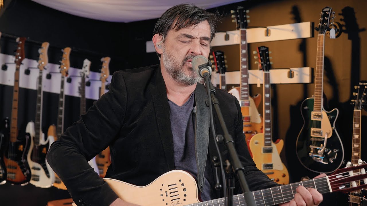 Mehdi Zaïba - Silence on the radio (Live In the shop)