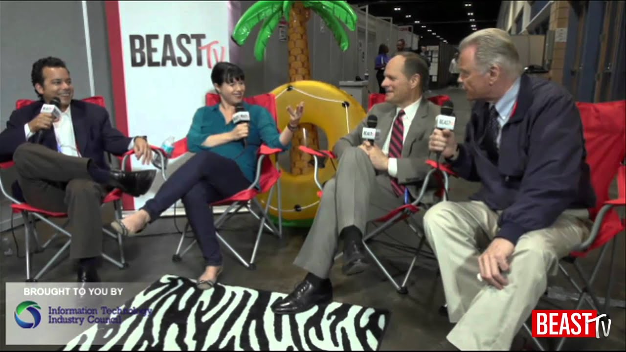 Jon Voight vs. Michelle Goldberg at the RNC Convention