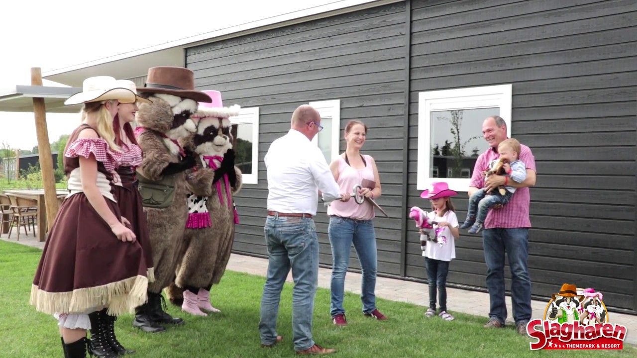 Registratie opening Raccoon Village