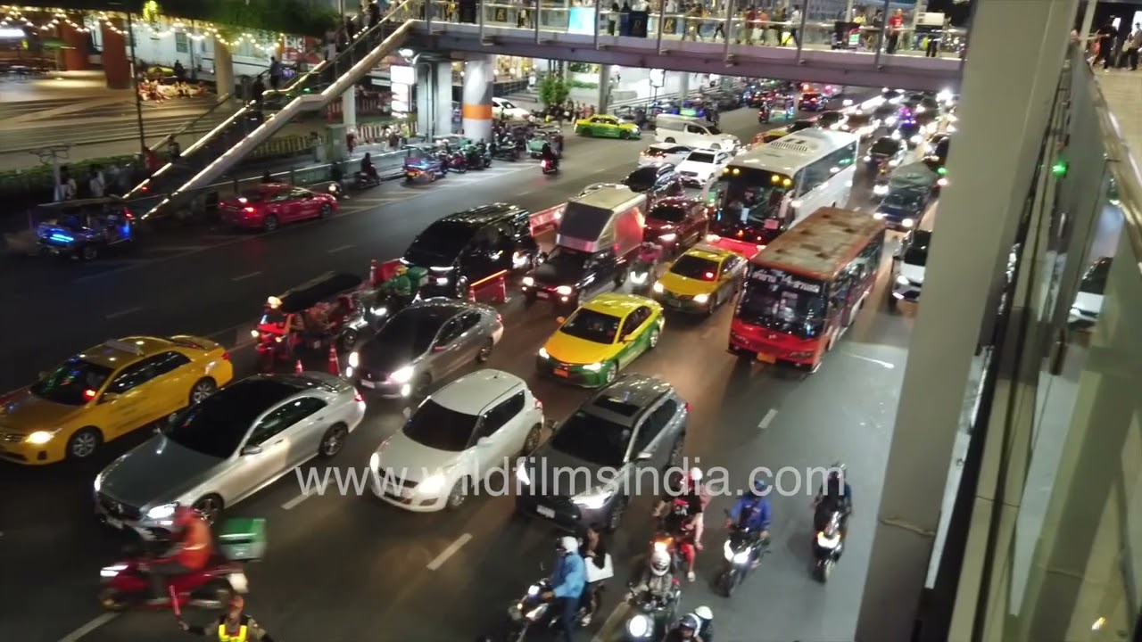 Bangkok Traffic is notorious but also orderly in its own way: Ratchadamri road, MBK and Pratunam