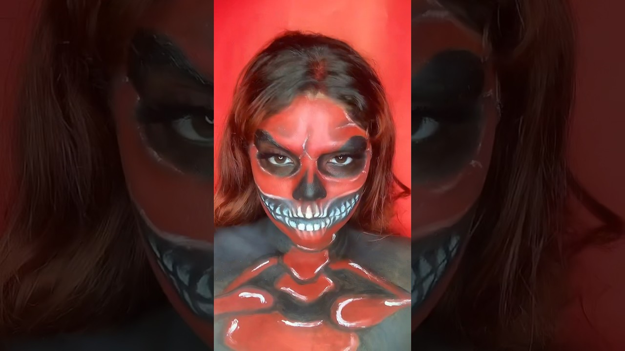 Red skull makeup #halloweenmakeuplook #sfx #bodypaint #maquillajeartistico #redskull #skullmakeup